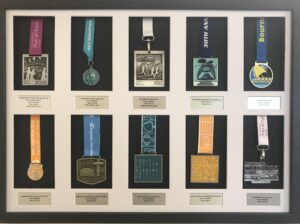 10 medal hanger