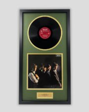 Vertical vinyl framing service (3) min